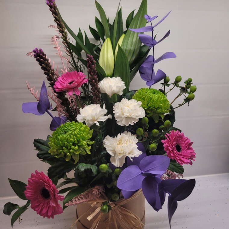 Bouquets and arrangements Bouquets and arrangements